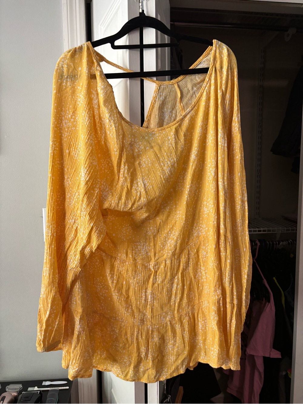 Daytrip Yellow Speckled Long-Sleeve Peasant Tunic